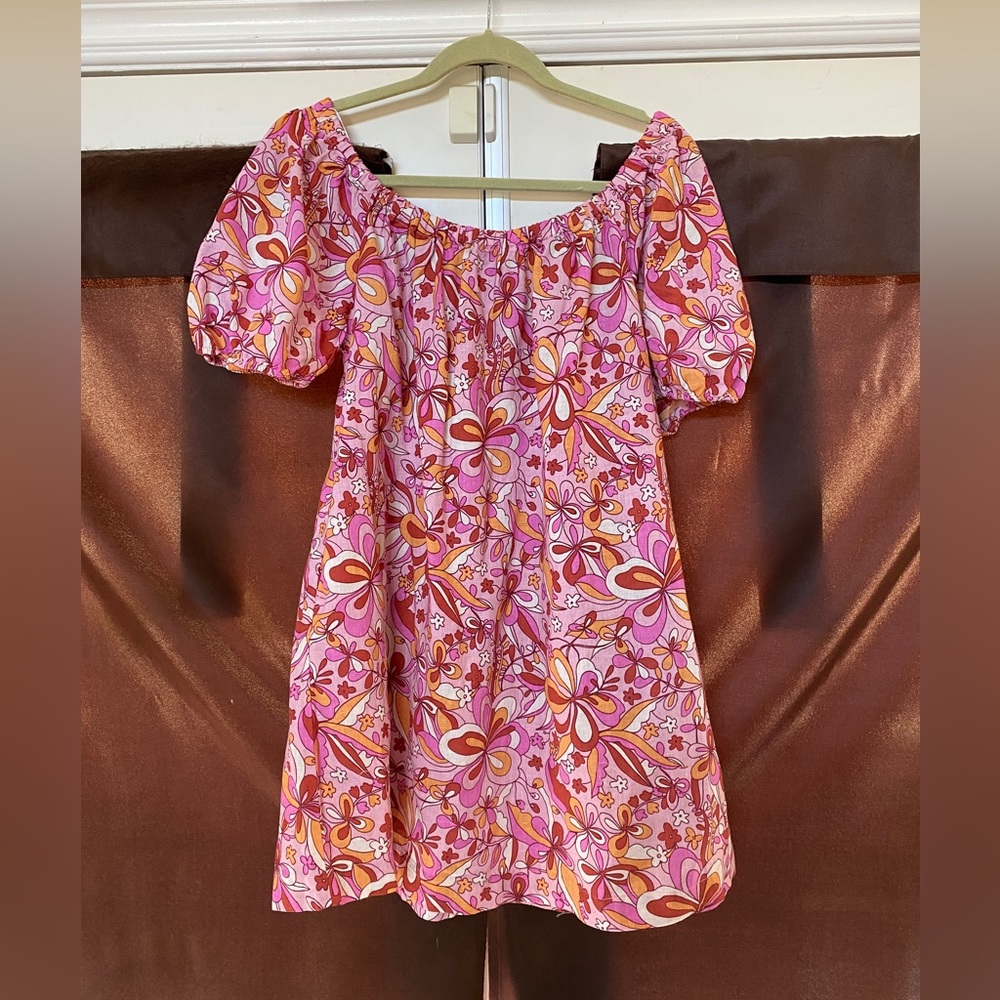 Spring floral swing dress with pockets!